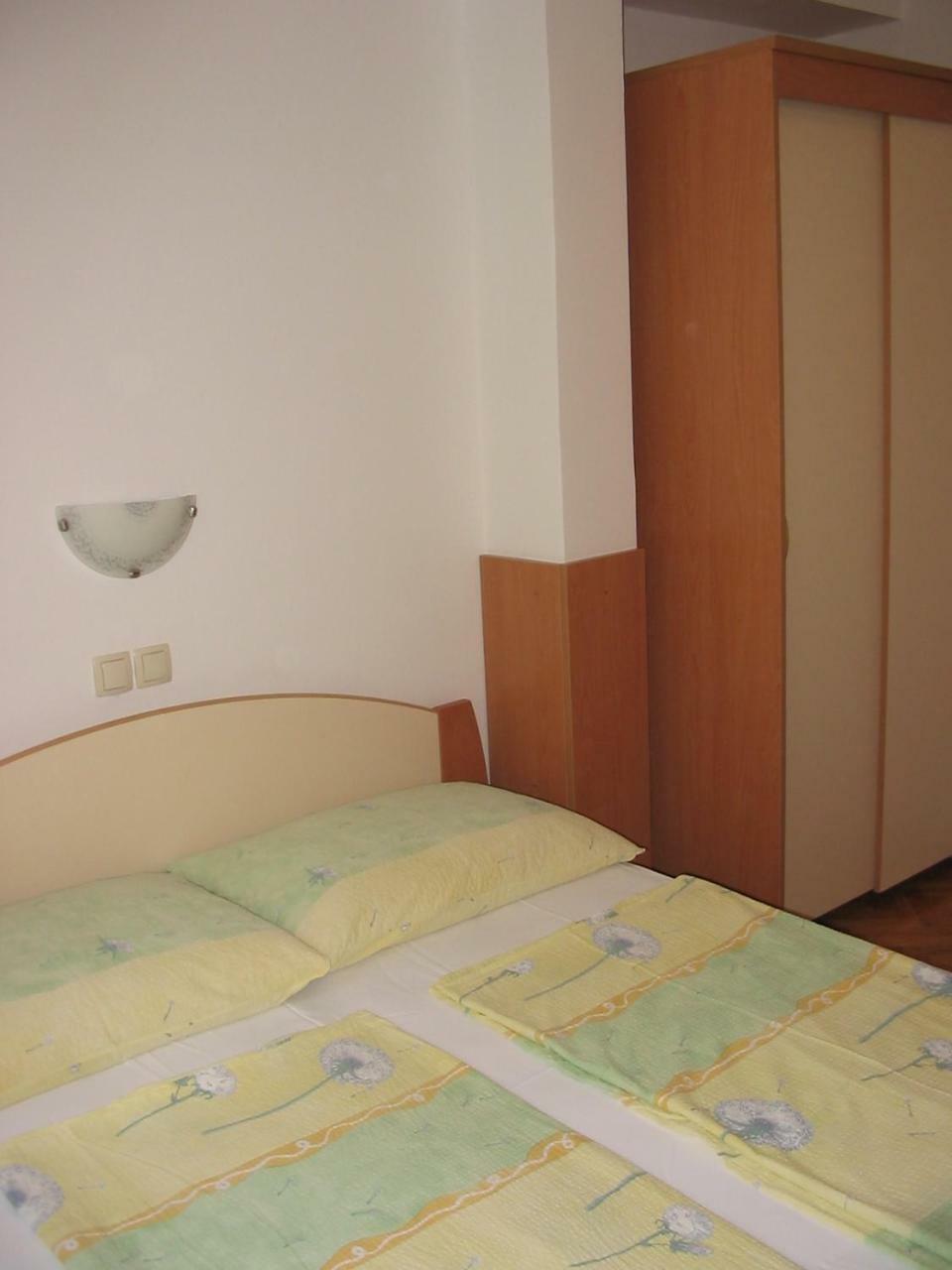 Apartmani Manuela Лопар Стая снимка
