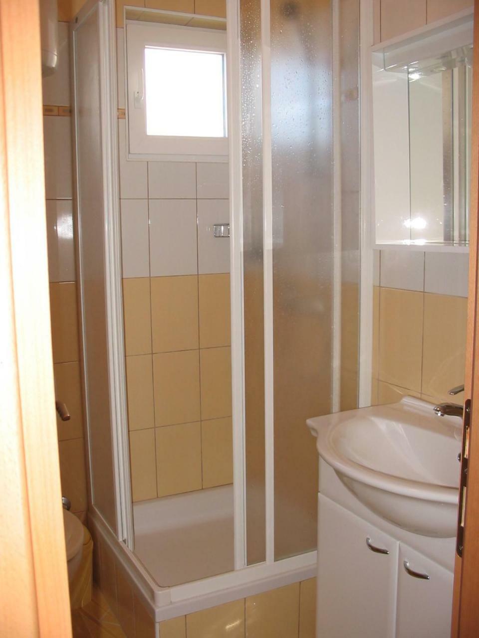 Apartmani Manuela Лопар Стая снимка